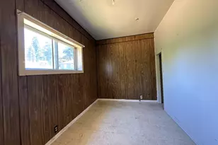 1468 SE Thompson St, Roseburg, OR 97470 - Photo 14
