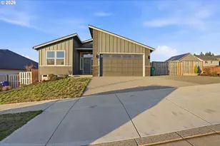 753 NE Wildwood Dr, Estacada, OR 97023 - Photo 2