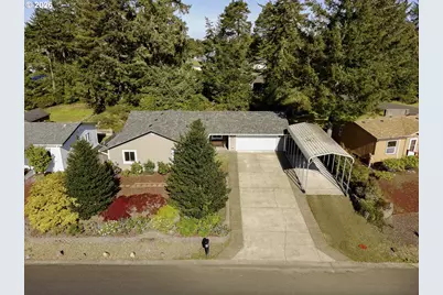 1751 Willow Loop, Florence, OR 97439 - Photo 2