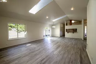 1751 Willow Loop, Florence, OR 97439 - Photo 6