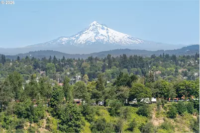 841 S Gaines St #1312, Portland, OR 97239 - Photo 8