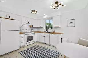 2525 SE 136th, Portland, OR 97236 - Photo 10