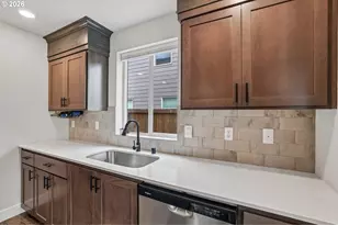 922 NW 175th Wy, Ridgefield, WA 98642 - Photo 8