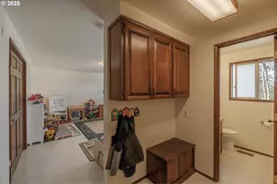 688 Wyatt Ln, Philomath, OR 97370 - Photo 28