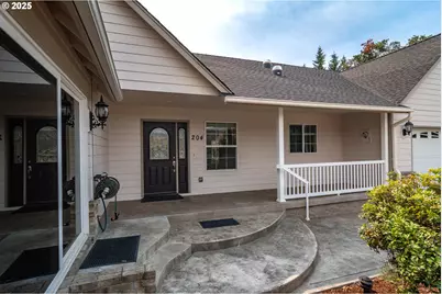 204 Rainbow Ridge Ave, Roseburg, OR 97471 - Photo 10