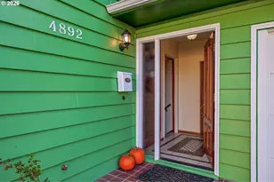 4892 SE Fieldcrest Dr, Milwaukie, OR 97222 - Photo 2