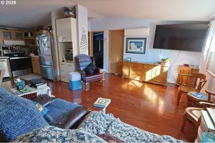 631 2nd Ave, Powers, OR 97466 - Photo 4