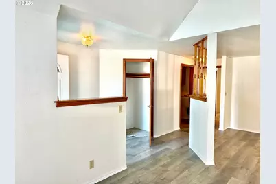1665 NW Jennifer Ct, Roseburg, OR 97471 - Photo 6