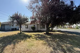174 MacArthur St, Saint Helens, OR 97051 - Photo 1