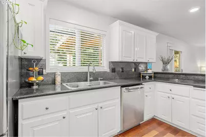 11989 SE Eagle Dr, Clackamas, OR 97015 - Photo 14