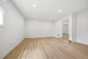 12125 SW Lynnridge Ave, Portland, OR 97225 - Photo 22