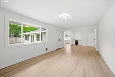 12125 SW Lynnridge Ave, Portland, OR 97225 - Photo 18