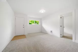 12125 SW Lynnridge Ave, Portland, OR 97225 - Photo 20