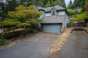 10585 SE Fairway Dr, Happy Valley, OR 97086 - Photo 2