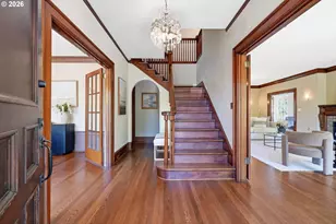 1133 NE 37th Ave, Portland, OR 97232 - Photo 2