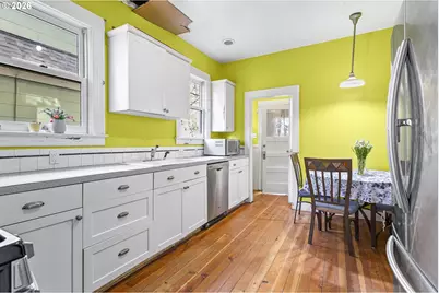 3027 SE Belmont St, Portland, OR 97214 - Photo 26