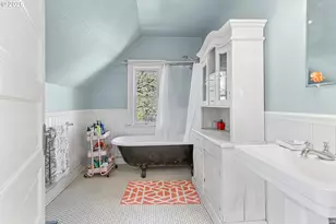 3027 SE Belmont St, Portland, OR 97214 - Photo 12