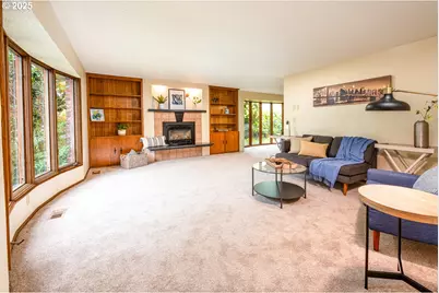 4495 Pinecrest Dr, Eugene, OR 97405 - Photo 6