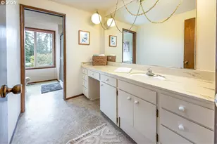 4495 Pinecrest Dr, Eugene, OR 97405 - Photo 30