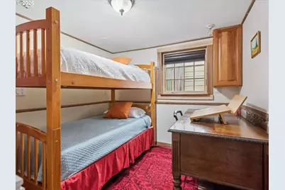 2632 NW Thurman St, Portland, OR 97210 - Photo 38