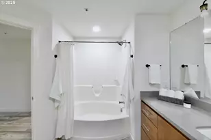 10734 NE Holly St, Hillsboro, OR 97006 - Photo 18