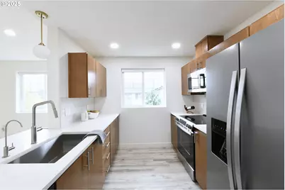 10734 NE Holly St #307, Hillsboro, OR 97006 - Photo 8