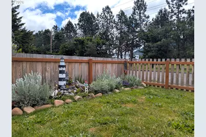 76442 Laurel St, Oakridge, OR 97463 - Photo 34