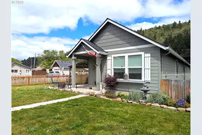 76442 Laurel St, Oakridge, OR 97463 - Photo 2