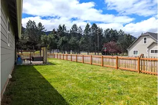 76442 Laurel St, Oakridge, OR 97463 - Photo 30