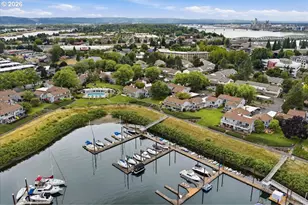 634 N Hayden Bay Dr, Portland, OR 97217 - Photo 42