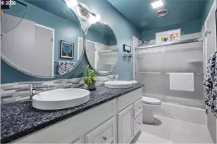 634 N Hayden Bay Dr, Portland, OR 97217 - Photo 22