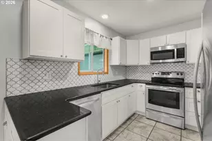 12295 SE Main St, Portland, OR 97233 - Photo 12