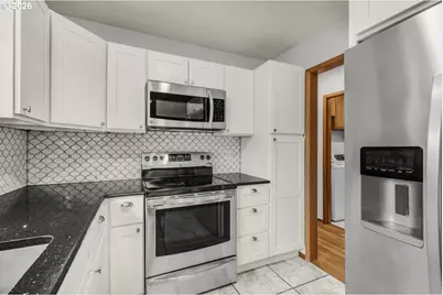 12295 SE Main St, Portland, OR 97233 - Photo 12