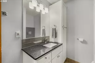 12295 SE Main St, Portland, OR 97233 - Photo 20