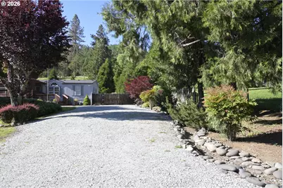 22282 Tiller Trail Hwy, Days Creek, OR 97429 - Photo 32