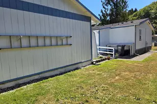 521 Central Ave, South Bend, WA 98586 - Photo 16