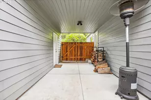 5915 SW Haines St, Portland, OR 97219 - Photo 36