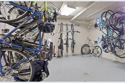 2325 NE Flanders St #6, Portland, OR 97232 - Photo 20