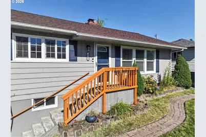 727 E 20th St, The Dalles, OR 97058 - Photo 2