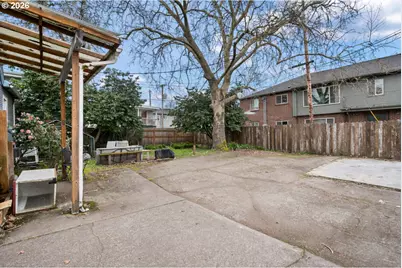 1826 Mill St, Eugene, OR 97401 - Photo 2