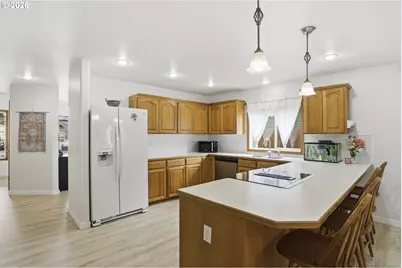 858 SW 24th St, Troutdale, OR 97060 - Photo 10
