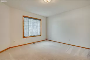 13801 NW 10th Ct, Vancouver, WA 98685 - Photo 16