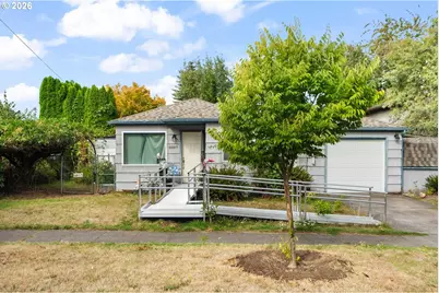 9107 N Van Houten Ave, Portland, OR 97203 - Photo 2
