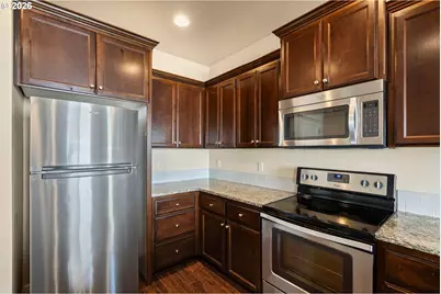 3010 NE 74th St, Vancouver, WA 98665 - Photo 2