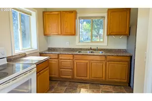 216 Solar St, Helix, OR 97835 - Photo 14