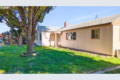 216 Solar St, Helix, OR 97835 - Photo 4