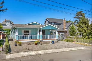 240 11th Ave, Seaside, OR 97138 - Photo 2