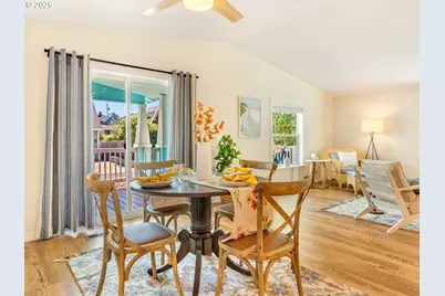 240 11th Ave, Seaside, OR 97138 - Photo 10