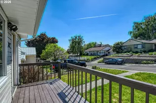 812 NW 11th St, Pendleton, OR 97801 - Photo 4