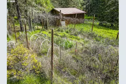 777 Deer Valley Ln, Cottage Grove, OR 97424 - Photo 40